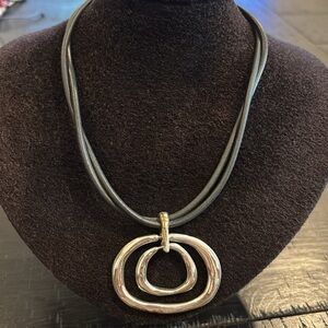 Chico’s Circle Silver Freeform Leather Necklace With Extendor‌‌